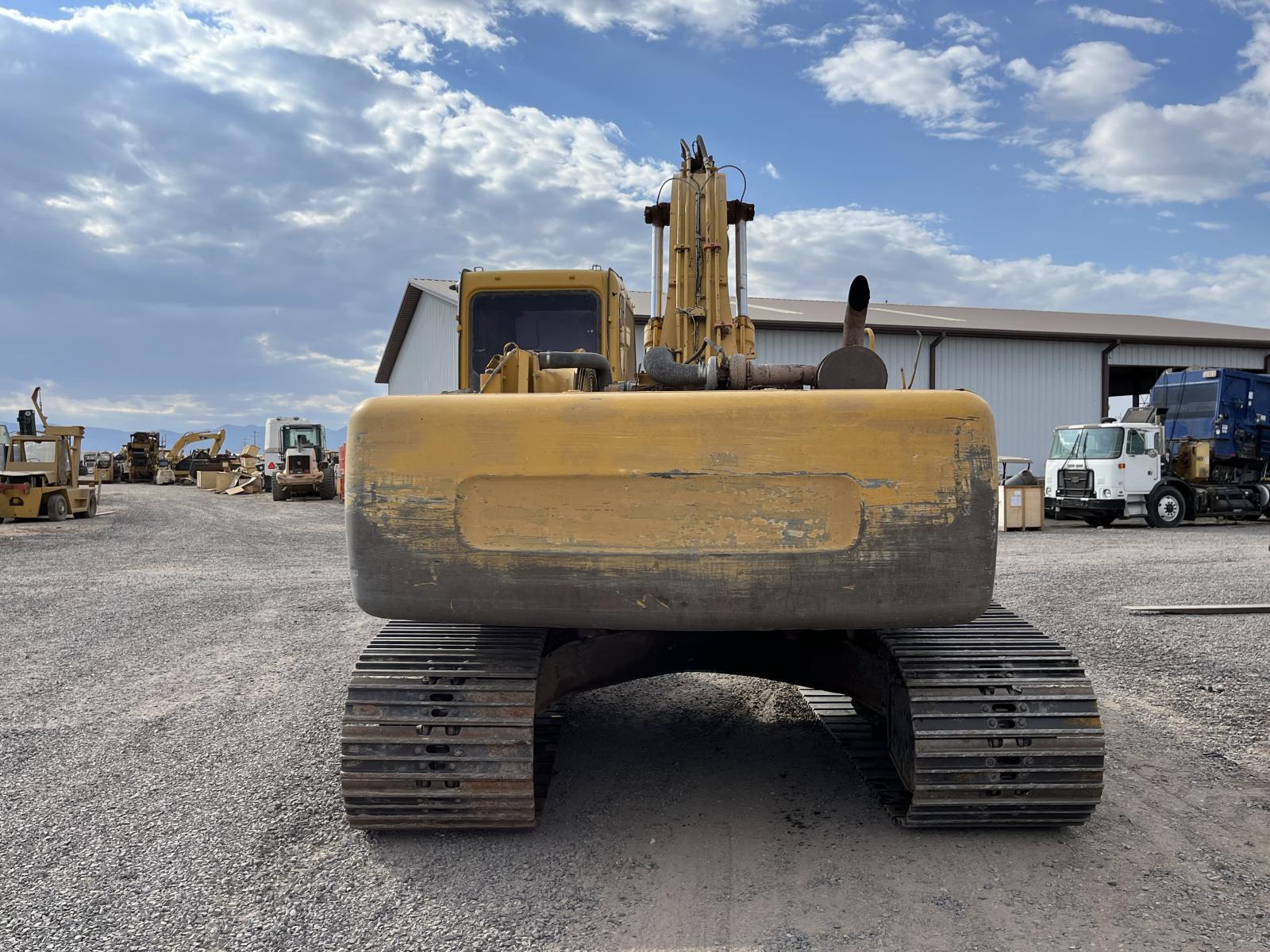 ./imagenes/INVOICE/2019/17921/JOHN DEERE 200LC (5).JPG